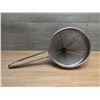 Image 3 : 9-1/2" Fine Mesh Stainless Steel Strainers - Lot of 4 | JB5