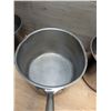 Image 6 : Various Sizes of Sauce Pans With Lids - Set of 5 | JB24/Rack17