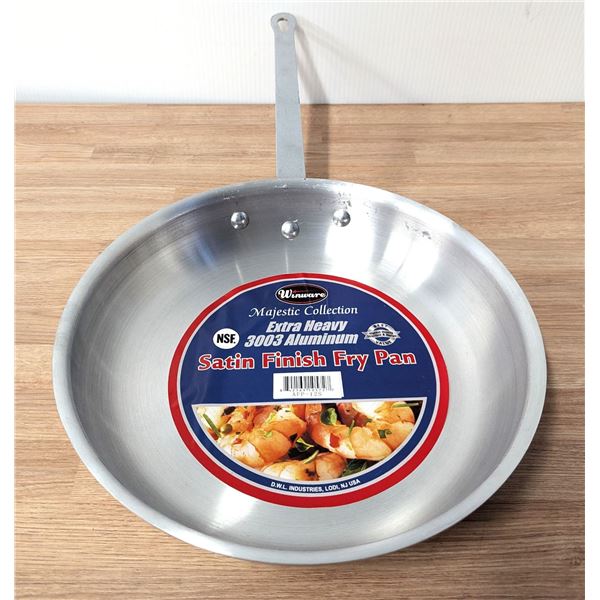 Winco AFP-12S 12" Aluminum Fry Pan | L6CR5