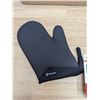 Image 3 : Browne Kitchen Grips - Lot of 6 (1 Case) | FtE