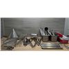 Image 1 : Kitchen Misc Items - Lot of Approx. 60pcs | WG11/RL9Pallet
