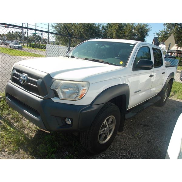 2015 Toyota Tacoma Pre Runner Crew Cab S/B  P/U