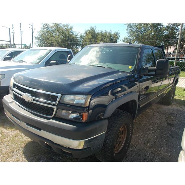 2007 Chevy Silverado 2500 HD LT Crew Cab  L/D  P/U