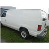 Image 17 : 2004 Ford E250 6-Dr. SWB Cargo Van