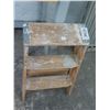 Image 1 : Wooden 1'  Step Stool