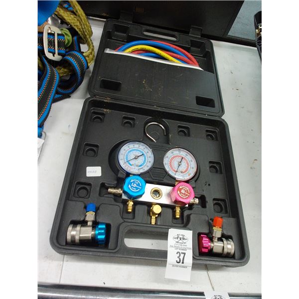 Pittsburgh A/C Manifold Gauge Set 134A