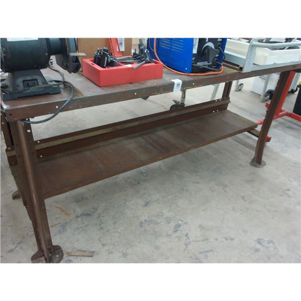 6' Metal Work Bench w/Vise and Grinder
