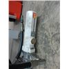 Image 2 : Alemite Wall Mount Hose Reel w/Sampson Pump/Dispenser