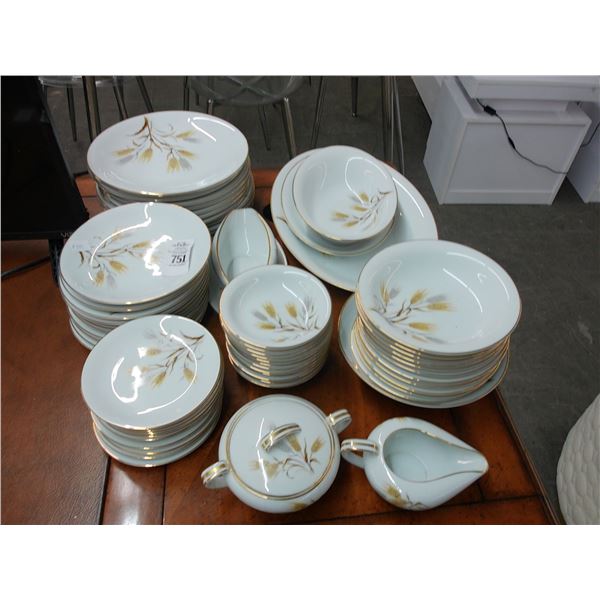 Noritaki Reed Motif Gold Rimmed China