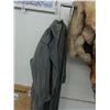 Image 7 : 7-Fur Coat/Trench Coat - 7 X $