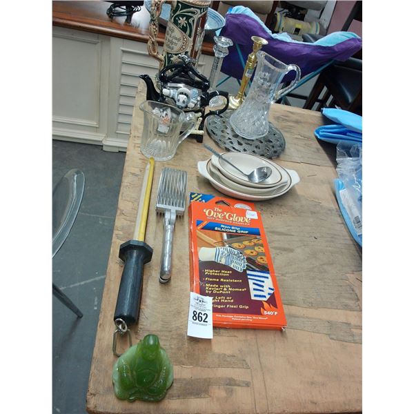 Cooking Gloves, Candle Sticks, Stein, Décor