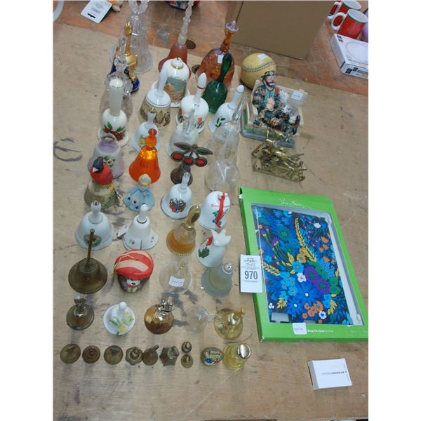 Collector Bells, Emmett Kelley Figurine, Décor