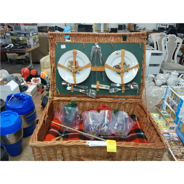 Picnic Basket Fully Outfitted