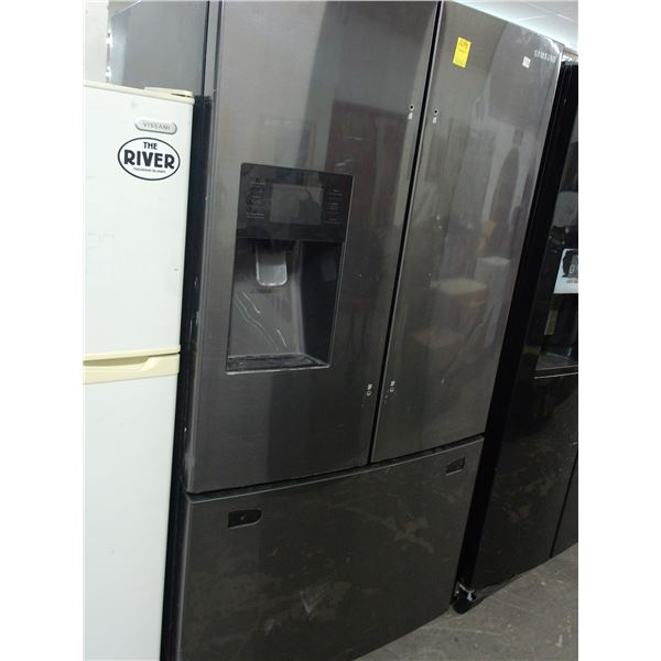 Samsung Black SS French Door Ref/Freezer - Scratched and Missing Handles