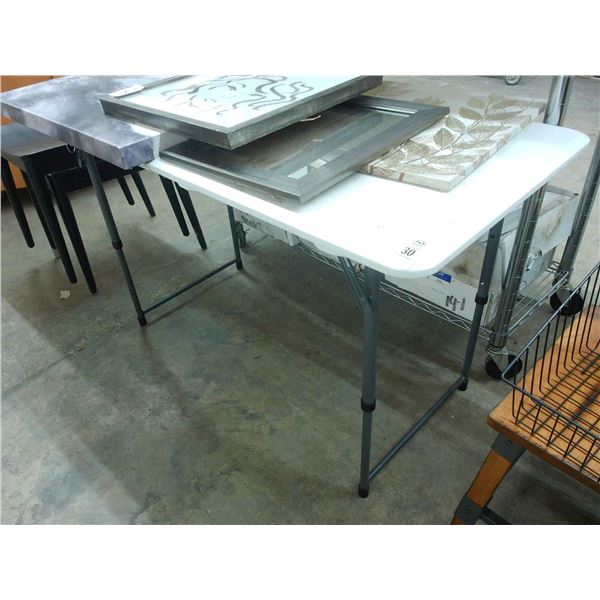 4'   Plastic Folding Banquet Table
