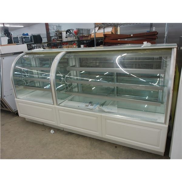 White Euro 8' Ref. Pastry Case