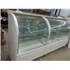 Image 2 : White Euro 8' Ref. Pastry Case