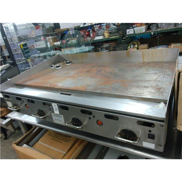 Vulcan Gas 3' Flat Grill w/4 Thermostats