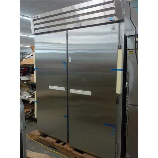 True New Rack Roll In Ref. w/Digital R/O - STG2RR1892S - Slight Damage to Upper Grill