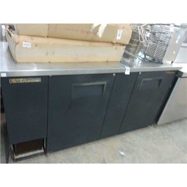 True 6' Worktop Reach In Beer Cooler