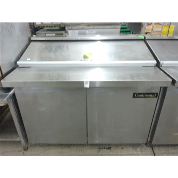 Continental 4' Rolling Ref. Sandwich Prep Unit 45°