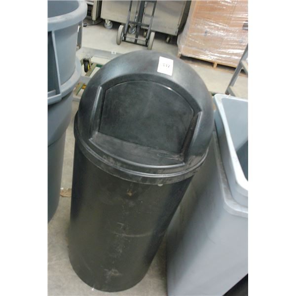 Rubbermaid Black Dome Top Waste Can