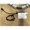 Image 2 : J5 CREATE BOOMERANG STATION, UNIVERSAL USB DOCKING STATION WITH EXTRA CABLES