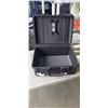 Image 2 : PELICAN CASE MODEL IM2450 WITH SCREEN MOUNT INSIDE LID