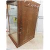 Image 4 : Antique General Store Counter Display Case with 2 Glass Shelves 