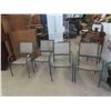 Image 1 : 4 Patio Chairs 