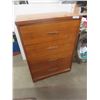 Image 2 : Dresser 4 Drawer 44'' x 32'' x 17 1/2'' 