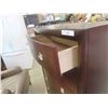 Image 5 : Dresser 52 1/2'' x 36'' x 18'' 