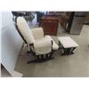 Image 5 : Gliding Rocker with Ottoman 