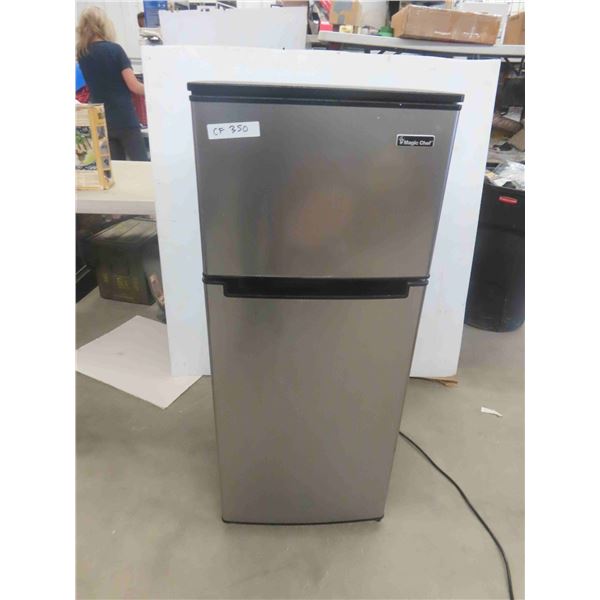 Magic Chef Stainless Fridge with Freezer 45'' x 19'' x 