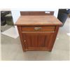Image 1 : Antique Washstand 29'' x 26'' x 17'' 