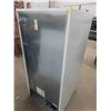 Image 3 : Kenmore Upright Freezer 62'' x 30'' x 30'' 