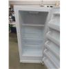 Image 4 : Kenmore Upright Freezer 62'' x 30'' x 30'' 