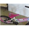 Image 5 : Super Cycle Variable Speed Pedal Bike 17''