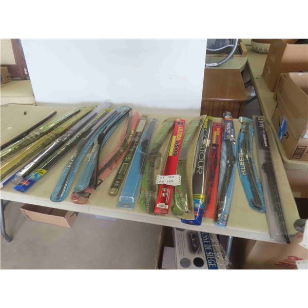 18 Auto Windshield Wipers 