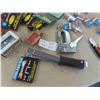 Image 4 : Staplers, Staples, 3/4'' Nails 