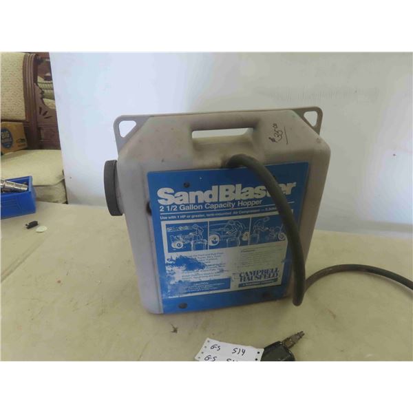 Campbell Hausfeld 2 1/2 Gallon Sand Blaster 
