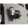 Image 2 : Air Roofing Nailer with Case 3/4'' to 1 3/4'' 
