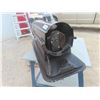 Image 2 : Remington 35 Portable Fenced Air Heater 35,000 BTU 