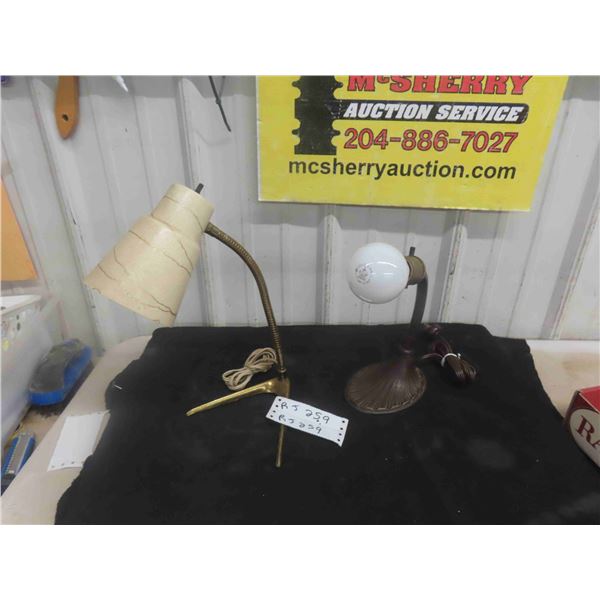 Mid Century Modern Desk Lamp with Fiberglass Original 