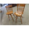 Image 6 : 2 Wood Swivel Bar Stools