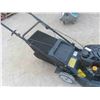 Image 5 : Yardworks 173cc Push Gas Mower 