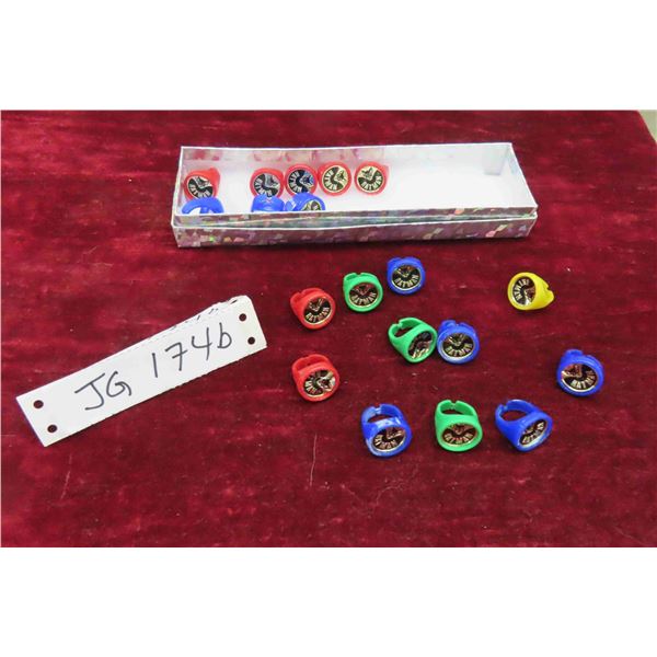 (19) Vintage Batman Vending Machine Prize Rings 