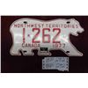 Image 1 : Northwest Territories 19787 Red +White Plate 