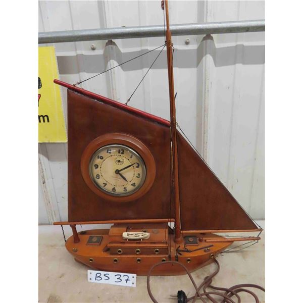 Wooden Ship Clock, Lights Up