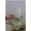 Image 5 : Hurricane Style Hanging Lamp with 2 Extra Chimneys